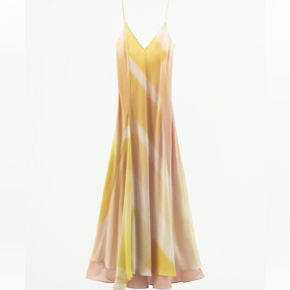 Zara light weight beautiful dress. Completely Sold Out at Zara